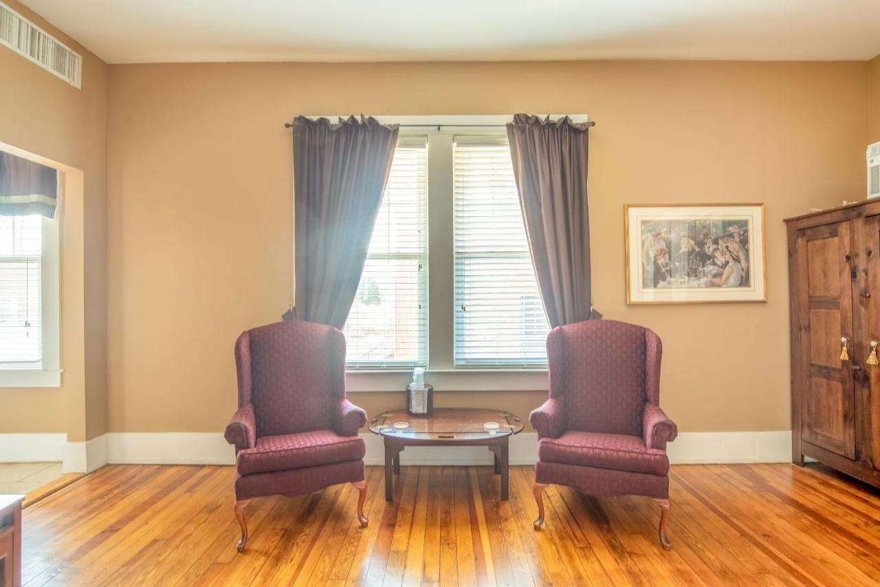 The Belmont Inn By Oyo Abbeville エクステリア 写真