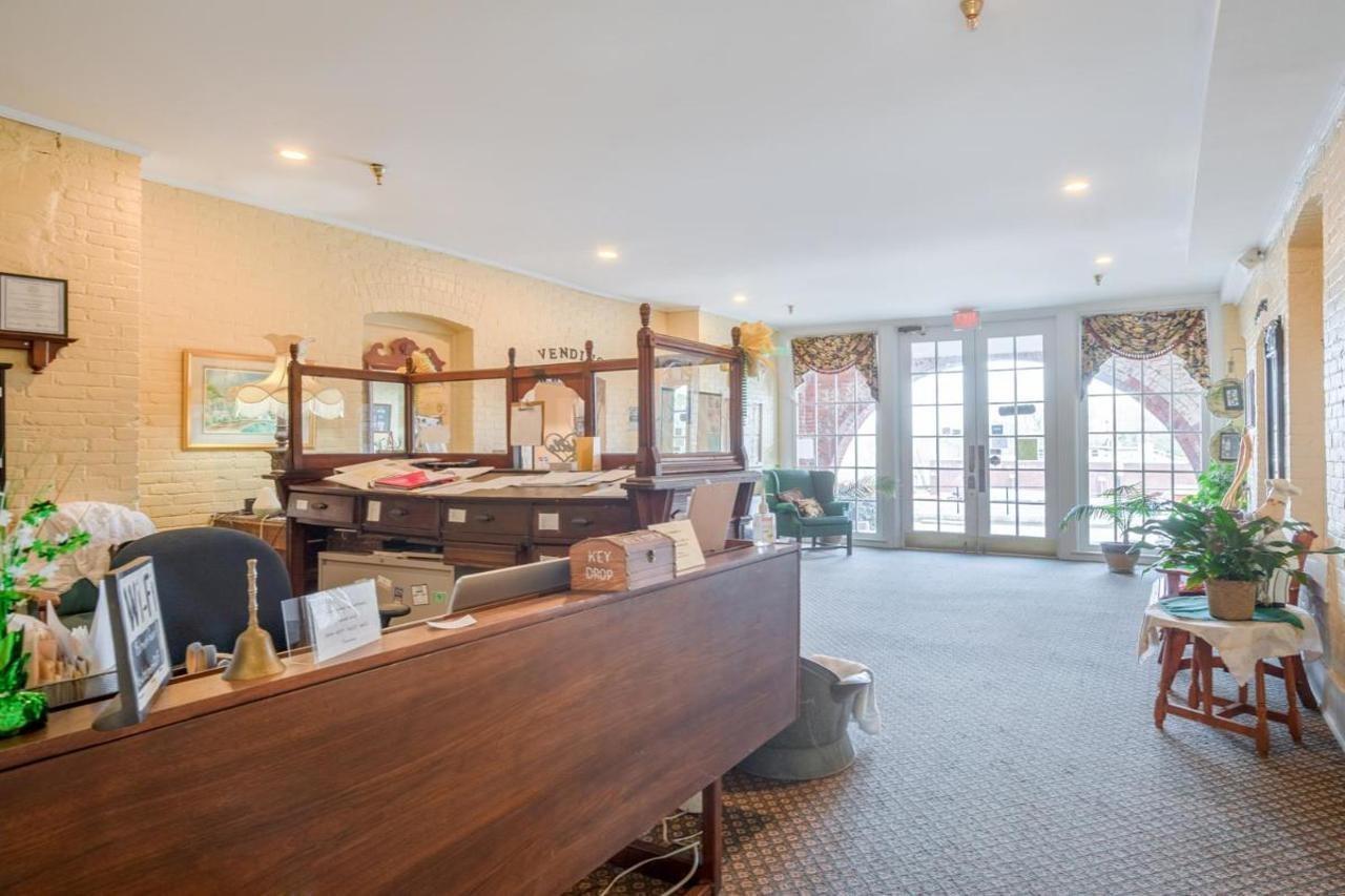 The Belmont Inn By Oyo Abbeville エクステリア 写真